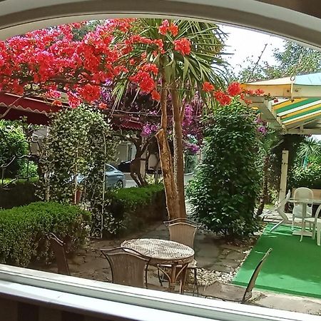 Hotel Mediterraneo Куалиано Екстериор снимка